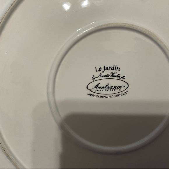 Le Jardin Ambiance Collection 10.5” Plate - Picture 3 of 3